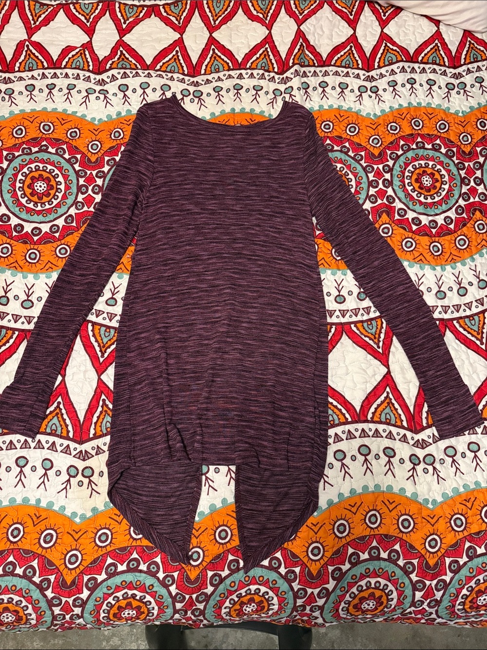 Marled Long-Sleeve Tunic Sweater in Plum